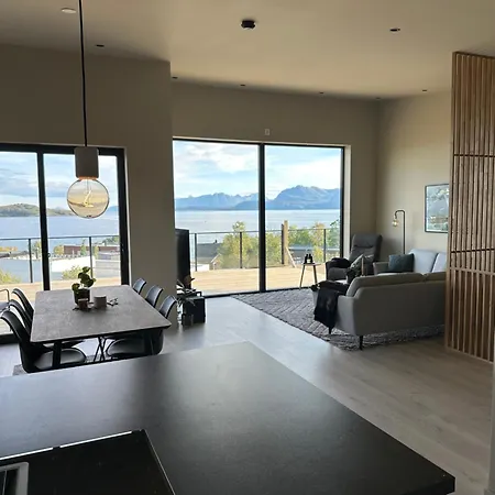 Ferienhaus New! Exclusive Home, 4 Bedrooms, Unbeatable View