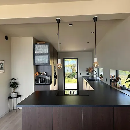 New! Exclusive Home, 4 Bedrooms, Unbeatable View Ferienhaus