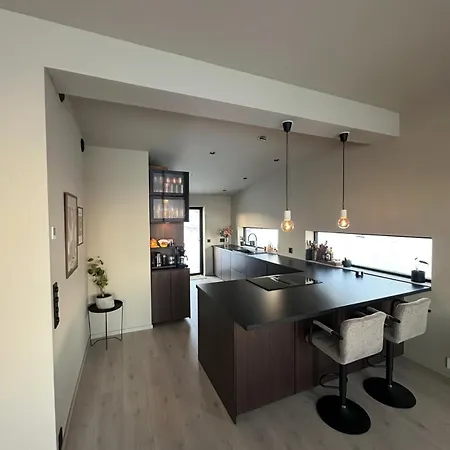 New! Exclusive Home, 4 Bedrooms, Unbeatable View