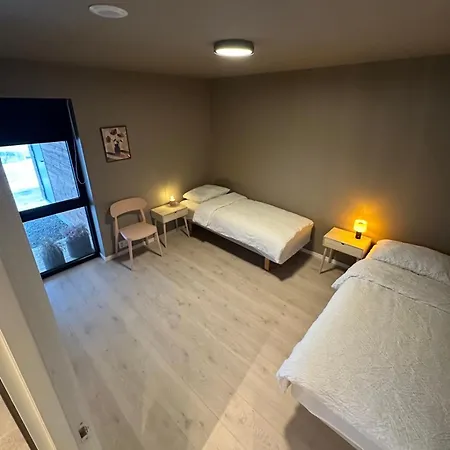 New! Exclusive Home, 4 Bedrooms, Unbeatable View Ferienhaus Harstad