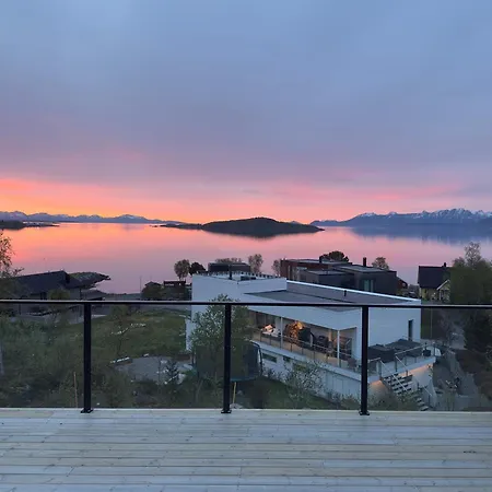 Ferienhaus New! Exclusive Home, 4 Bedrooms, Unbeatable View